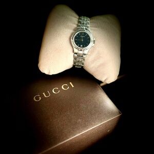 NEW! -  Gorgeous Gucci 9045 Series